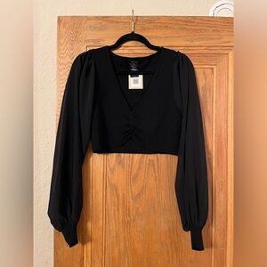 women’s long sleeve cropped mesh sleeve shirt - black